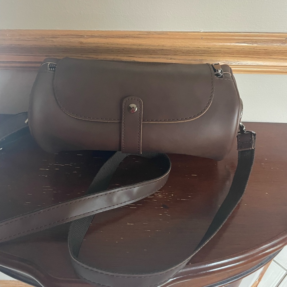 Elegant Brown vegan Leather Crossbody Barrel bag